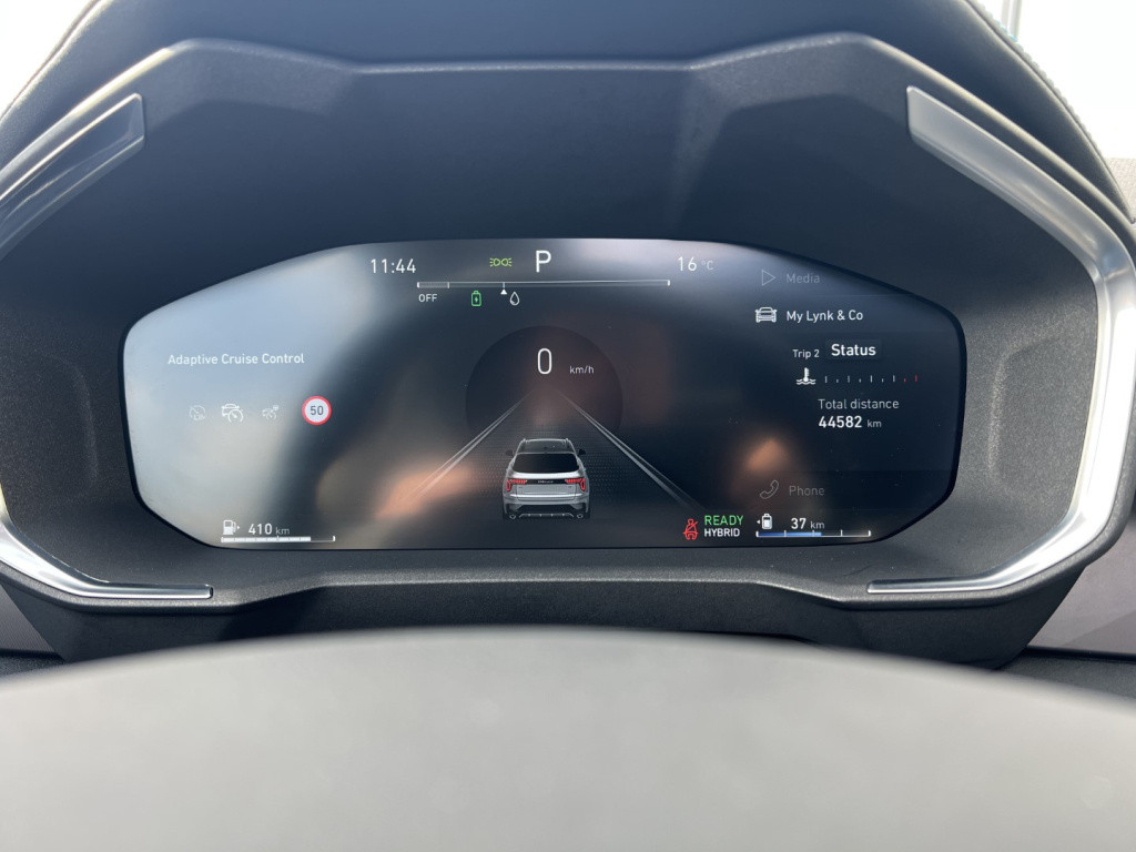Lynk & Co 01 1.5 261pk plug in hybrid , panodak , 360 camera