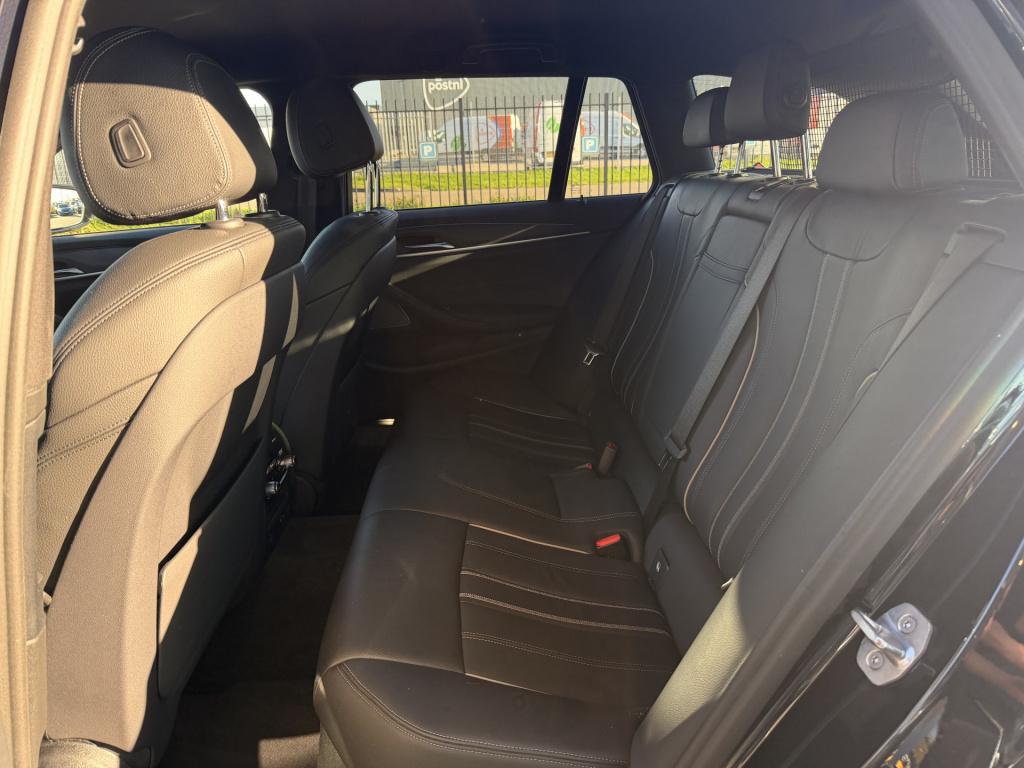BMW 5 Serie touring 530e xdrive m-sport | soh 95% | acc | elek. trekhaak | 