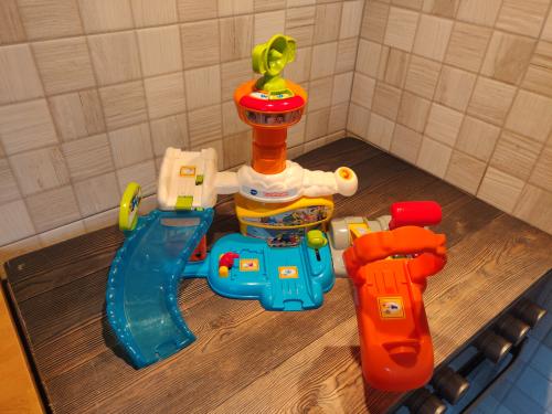 Vtech - toettoet-auto Vliegveld