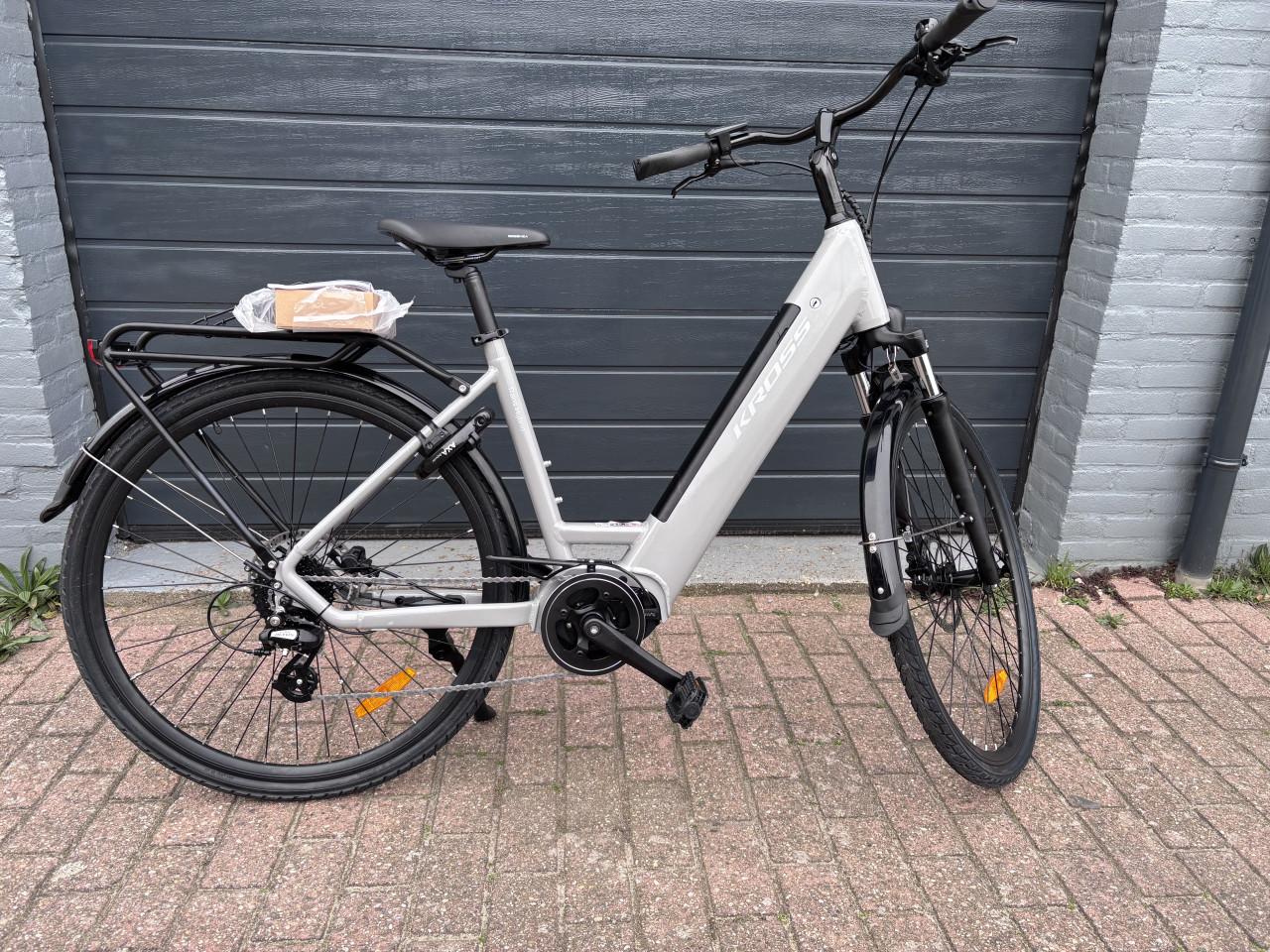 E Bike klein frame Bafang middenmotor 🚲