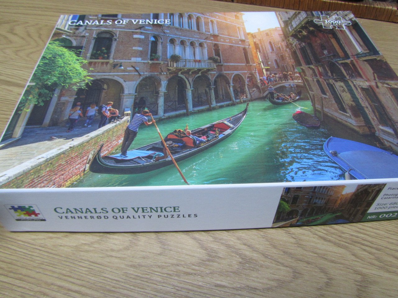 Puzzels,,div soorten á 2 euro p/stuk