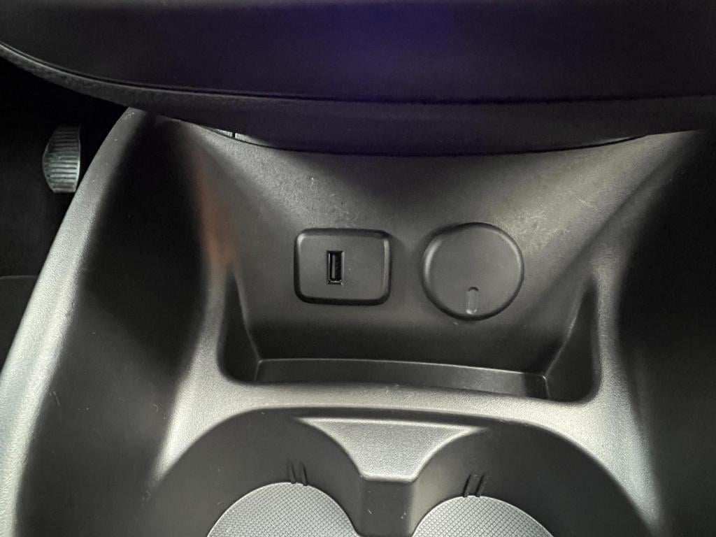 Opel Corsa 1.4 120 jaar edition, navi, afn. trekhaak, vele opties!