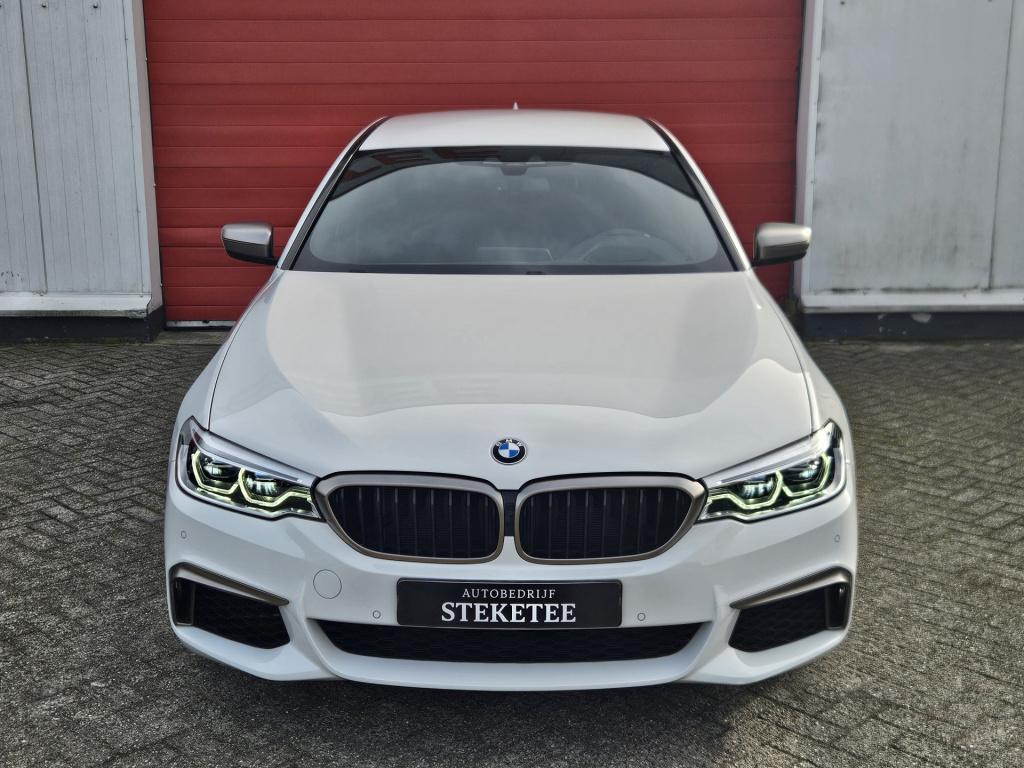 BMW 5 Serie m550i xdrive high executive | head-up | elek. trekhaak