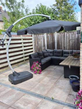 Zweefparasol 3x3 , 2 maanden oud
