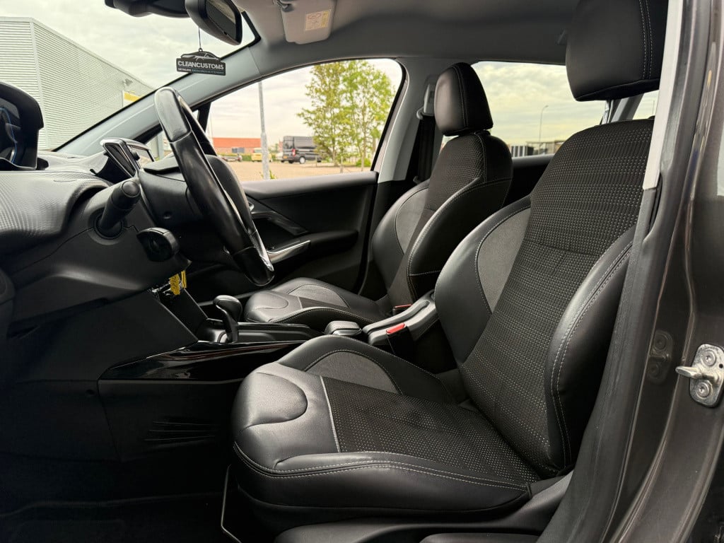 Peugeot 2008 1.2 puretech allure automaat