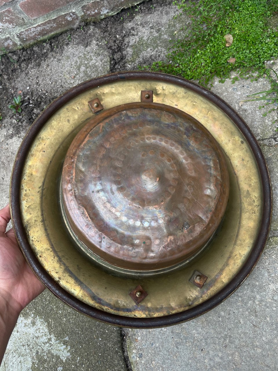 Oude vuurpot van messing