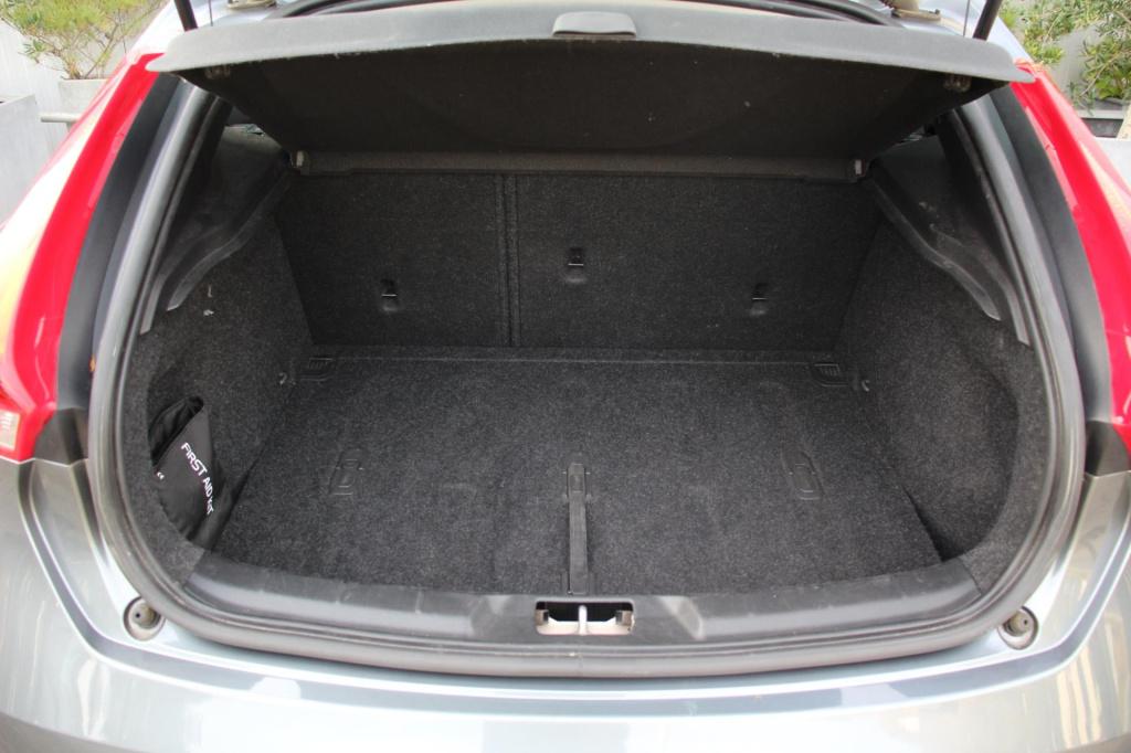 Volvo V40 1.5 t2 inscription aut. - leder - full led - navi - citycafety - 