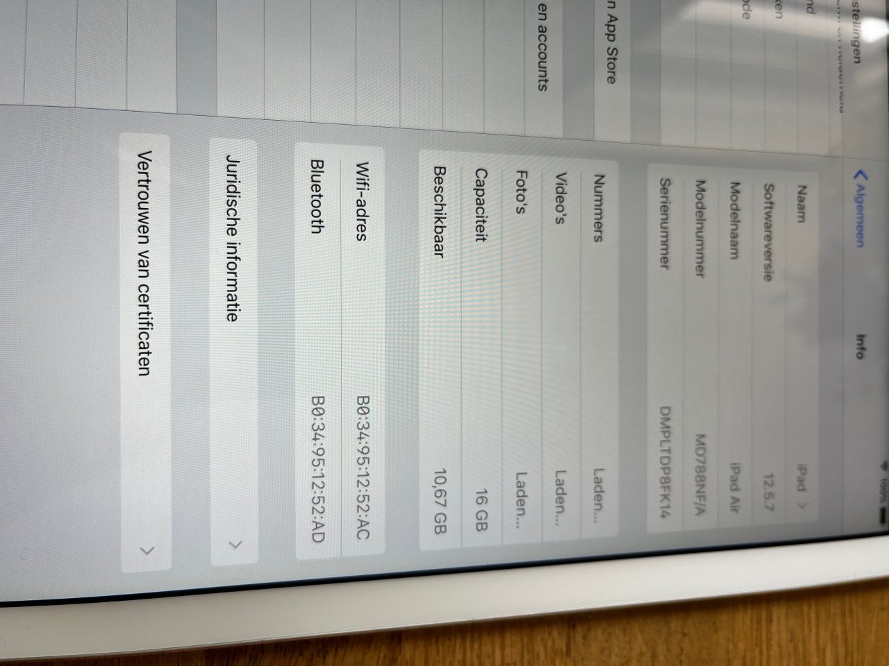 2 iPads - iPad air 16gb + iPad mini 2 32gb