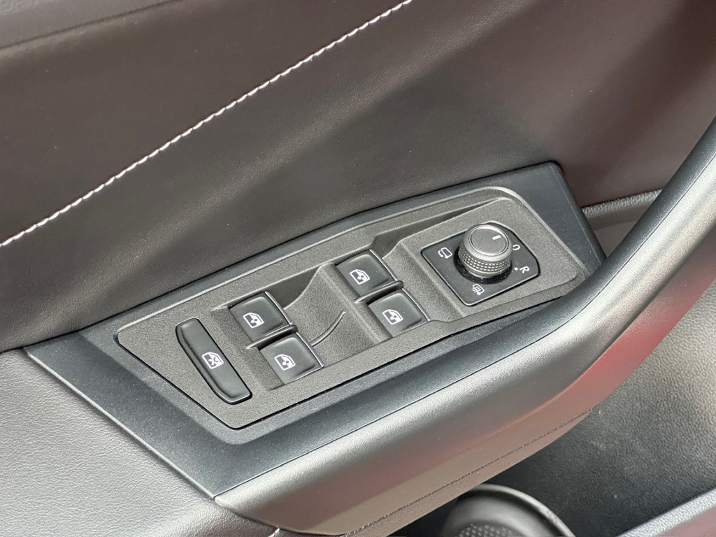 Volkswagen T-roc 1.5 tsi 150pk dsg r-line | camera | keyless | elek. achter