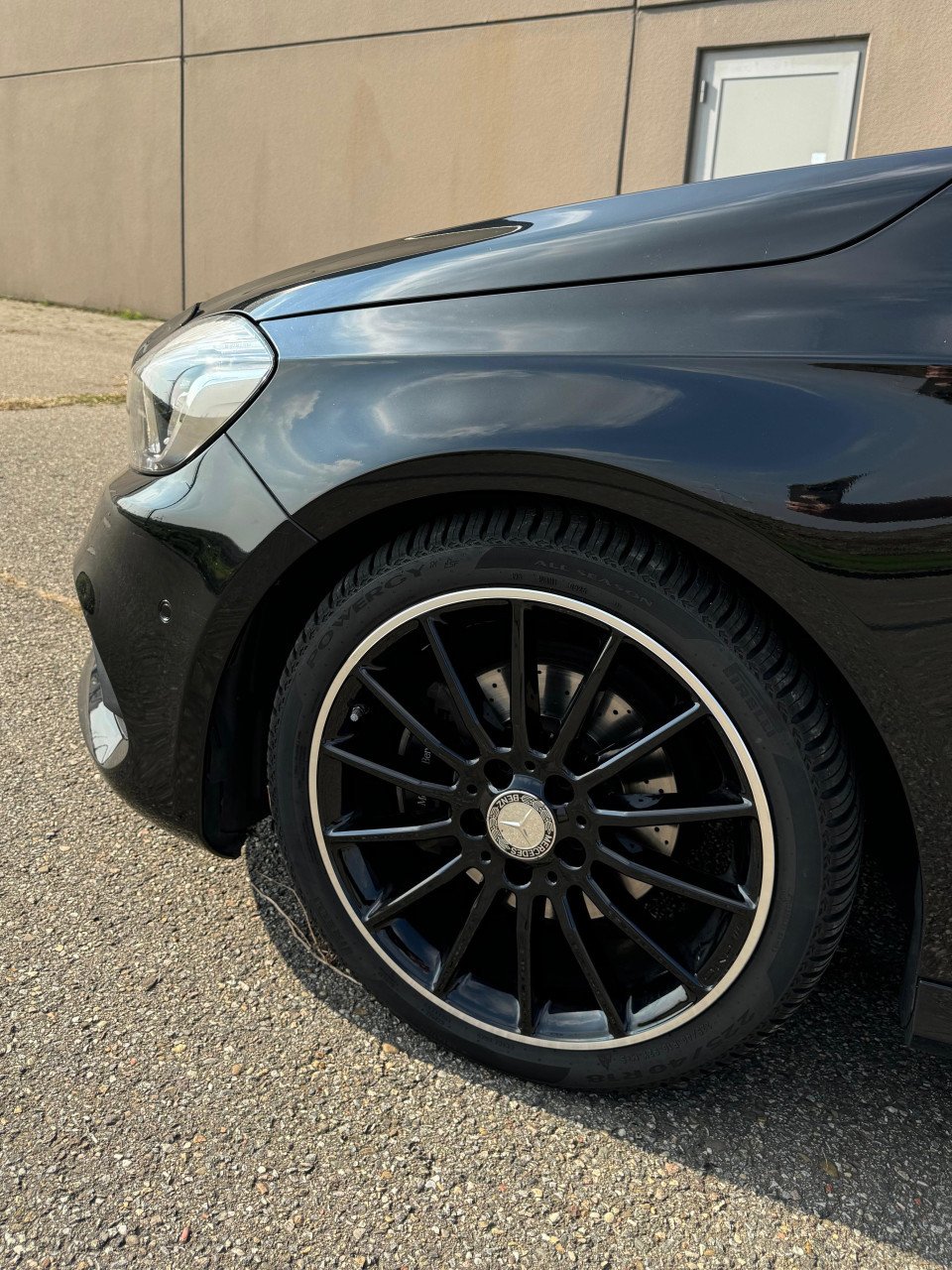 Zeer nette, goed onderhouden Mercedes A-Klasse AMG Night Pakket.