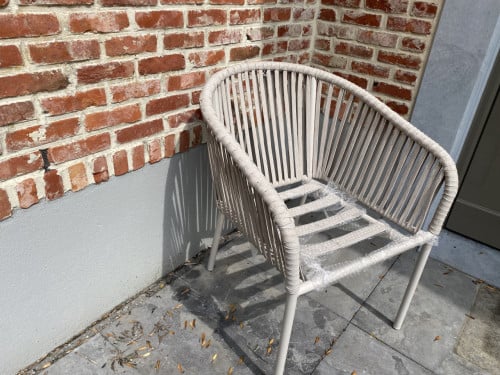 Leuke tuinstoel beige NIEUW