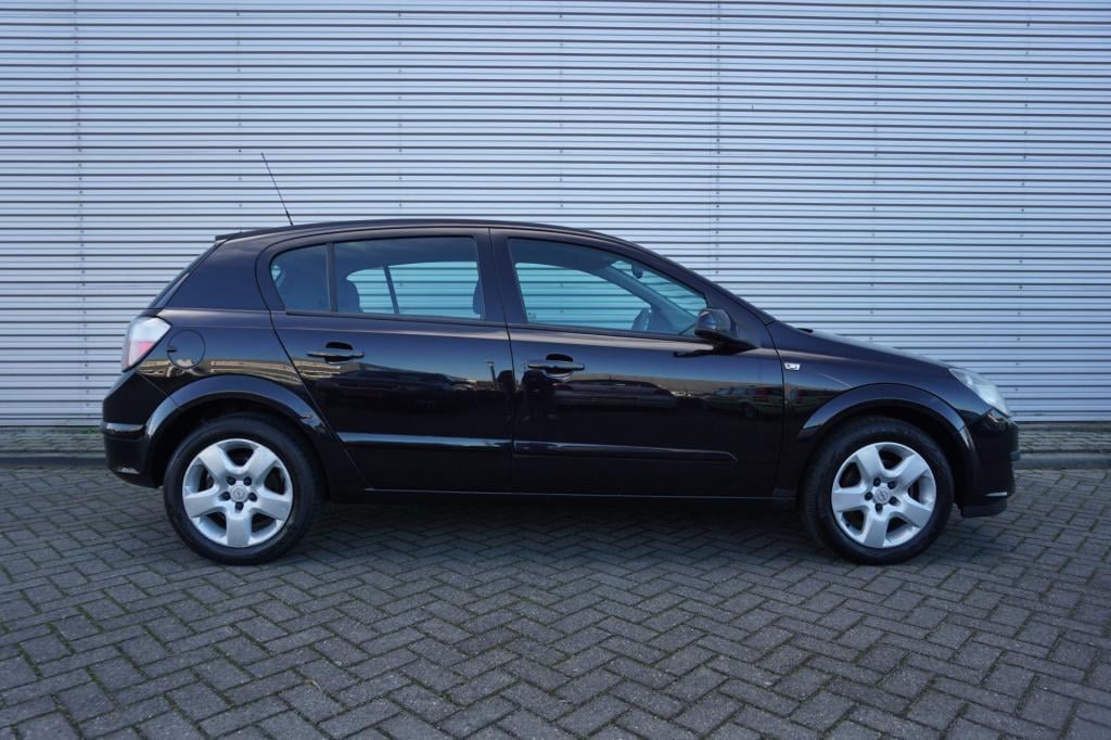 Opel Astra 1.6 edition airco / cruise / elektr. ramen / lm velgen / nap