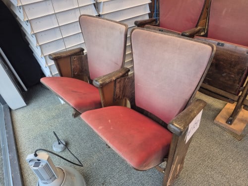 5 theaterstoelen