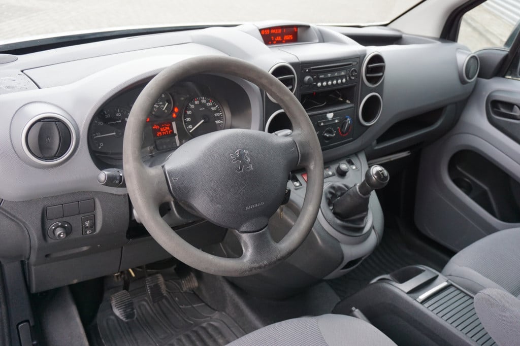 Peugeot Partner 122 1.6 hdi l2 xt elektr. ramen / cruise / trekhaak / nap