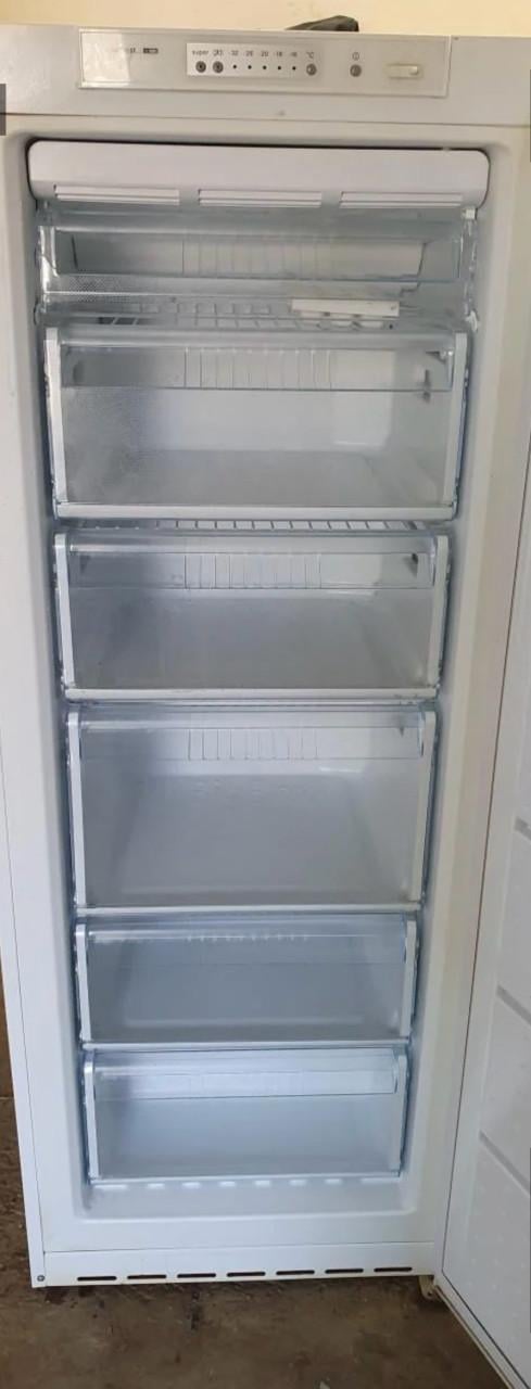 Prachtige bosch diepvries kast staande vriezer