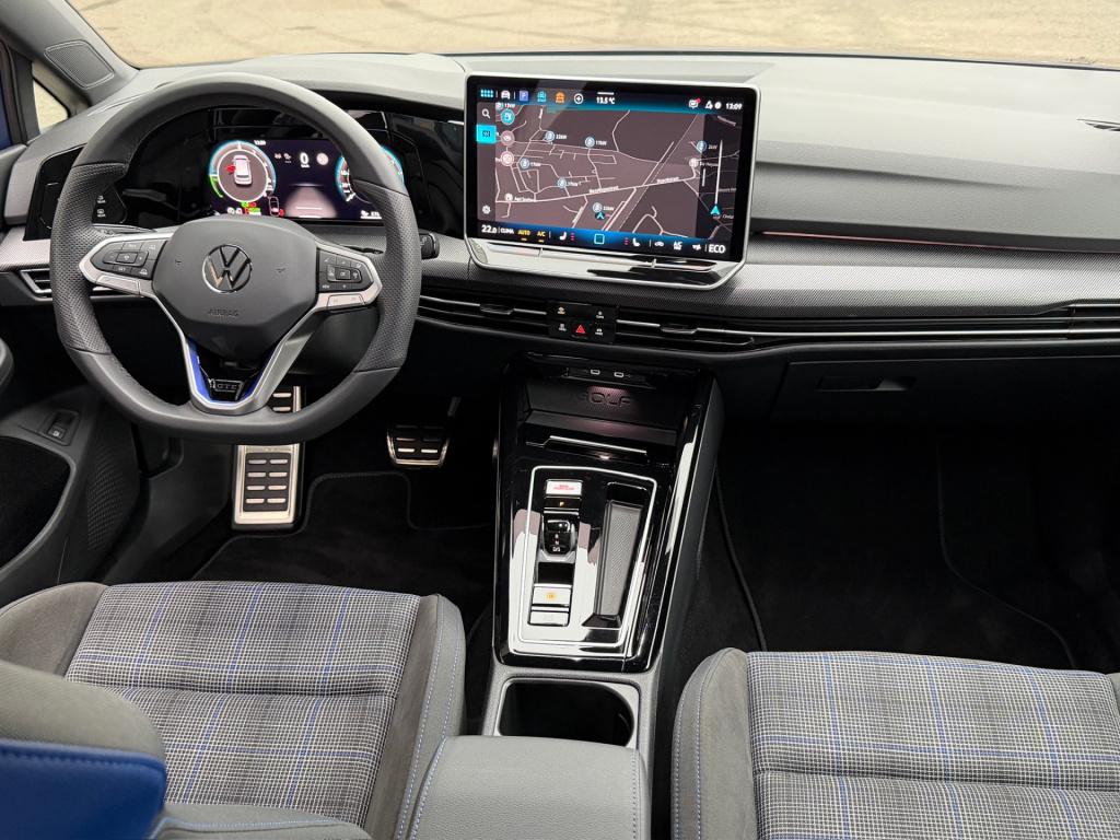Volkswagen Golf 1.5 ehybrid gte 272pk | black style | iq light | camera | h