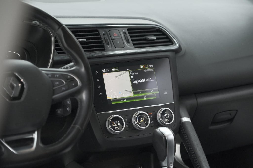 Renault Kadjar tce 160 edc intens | trekhaak | navigatie | camera | stoelve
