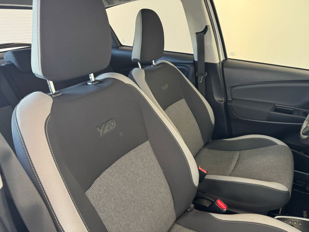 Toyota Yaris 1.5 hybrid y20 exclusive edition