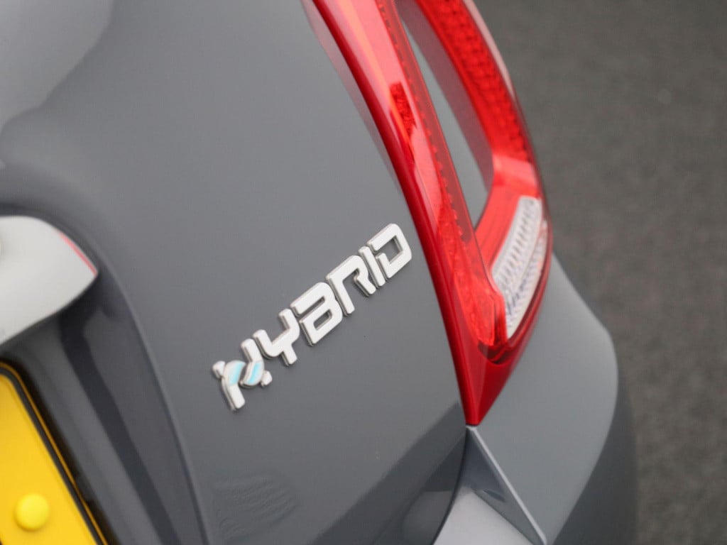 Fiat 500 1.0 hybrid dolcevita | panoramadak | lederen stoelen | airco | cru
