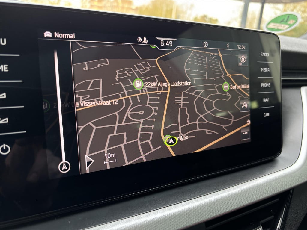 Skoda Kamiq 1.0 tsi greentech 110pk dsg-7 business edition|led|trekhaak|nav
