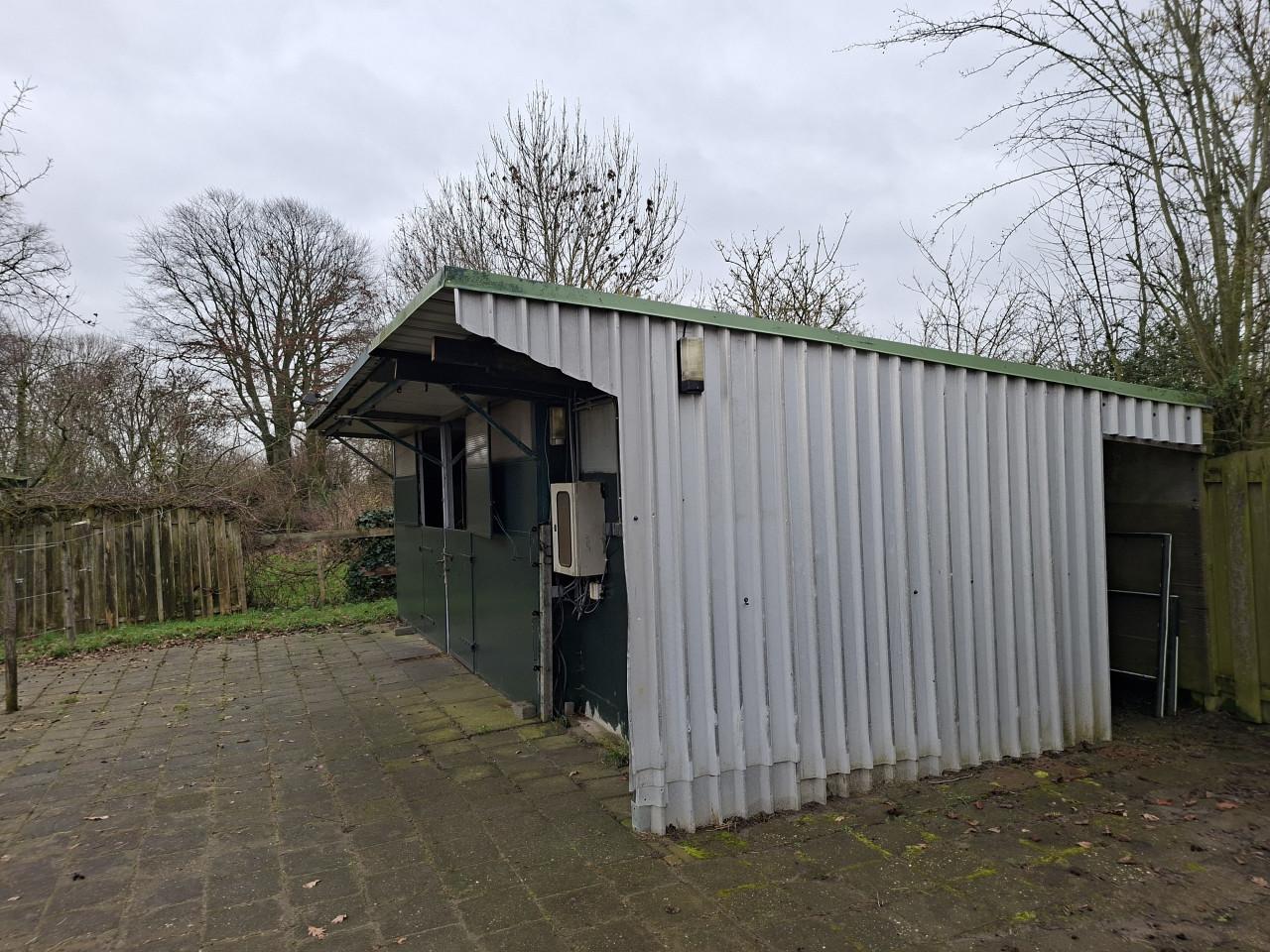 Buitenstallen te koop