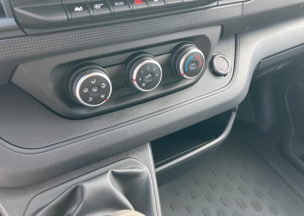 Renault Trafic 2.0 blue dci 110 t30 l2h1 start - reservewiel