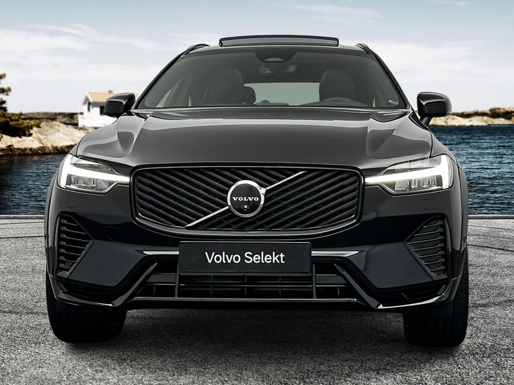 Volvo XC60 polestar engineered recharge plug-in hybrid awd