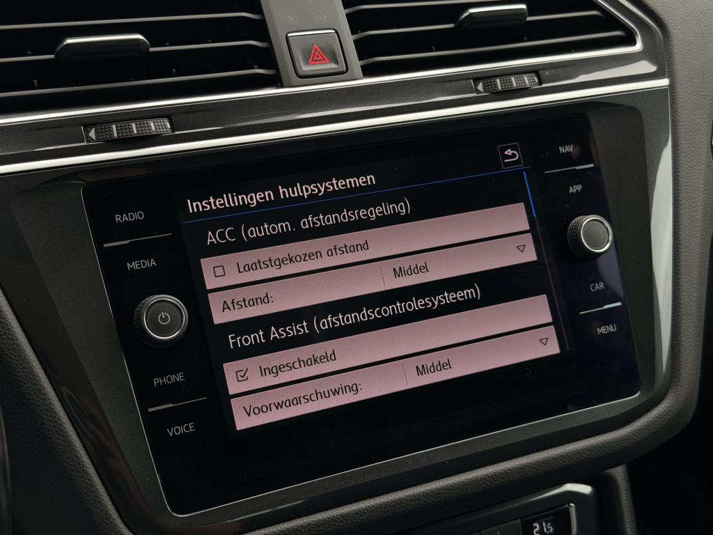 Volkswagen Tiguan 2.0 tsi 4motion r-line 220pk | acc | pano | stoelmassage 