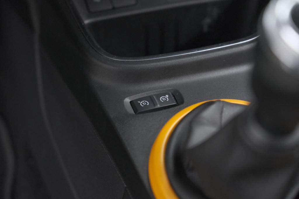 Renault Twingo 1.0 sce intens | premium | apple carplay | parkeersensoren |