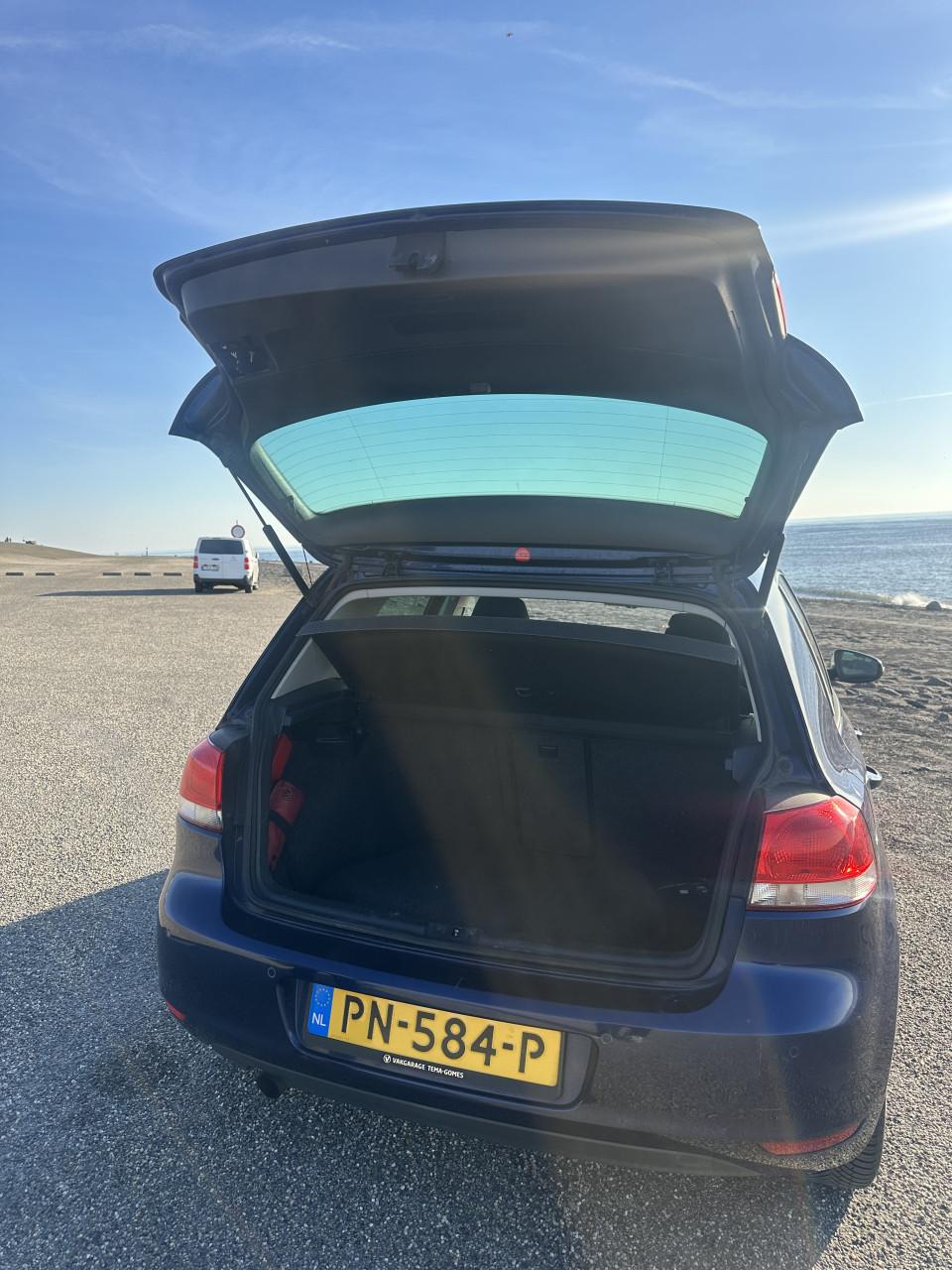 Volkswagen Golf 1.2 TSI 77KW 2011 Blauw nieuwe apk