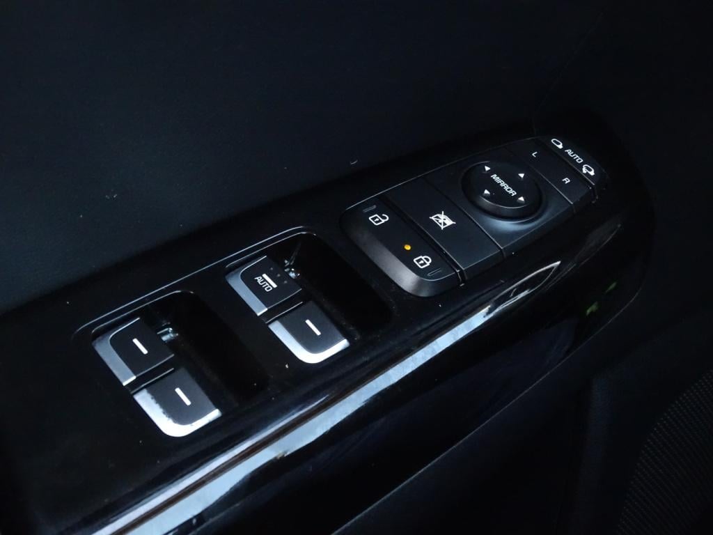 Kia Sportage 1.6 gdi design edition | leder | stoelverwarming v&a | bluetoo