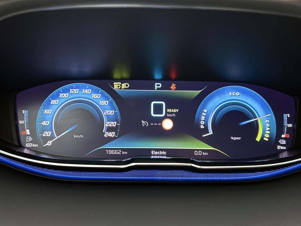 Peugeot 3008 hybrid 225 pk allure | rijklaar | stoelverwarming | elektronis