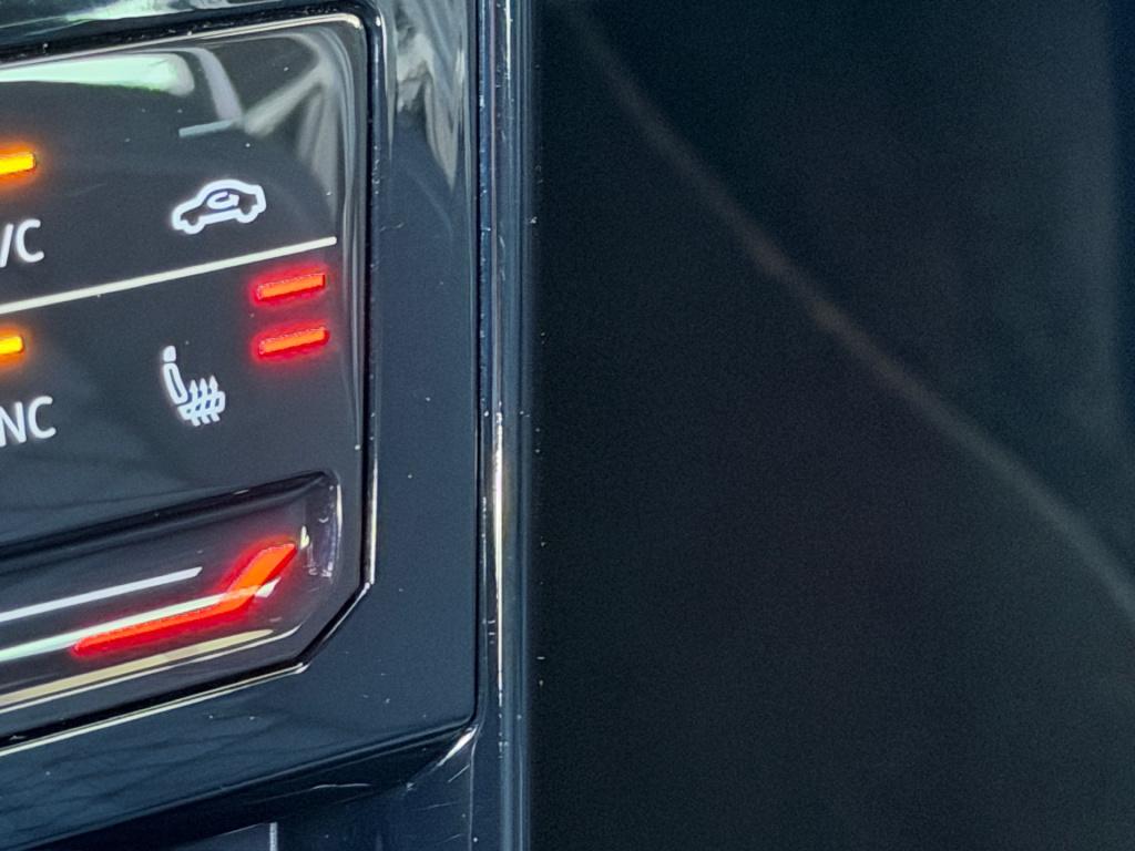 Volkswagen T-cross 1.5 tsi 150pk dsg r-line | black style | trekhaak | iq l