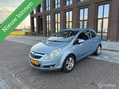 Opel Corsa 1.4-16V Cosmo Airco km114.154 Nap 3Deurs BJ2009