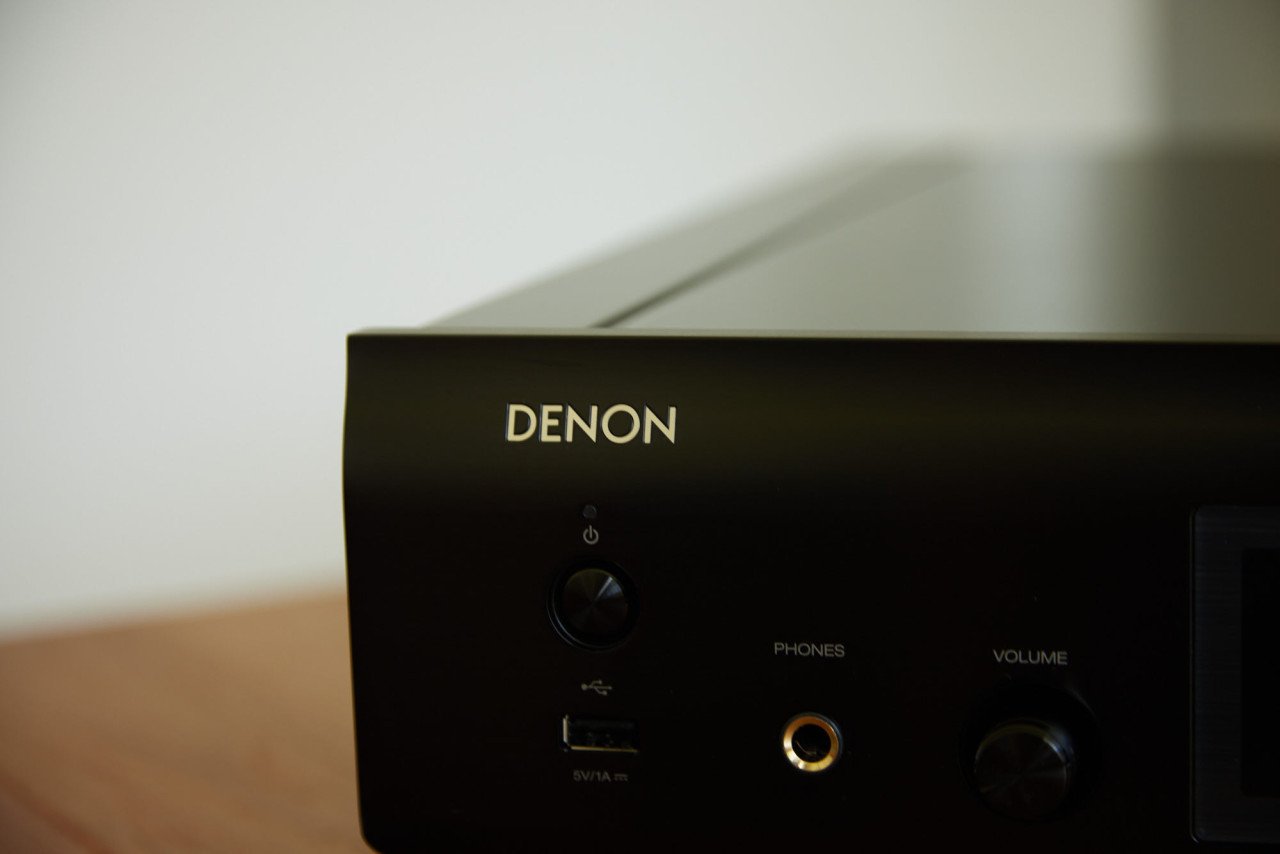 Denon DNP-2000NE streamer/DAC/voorversterker, zwart