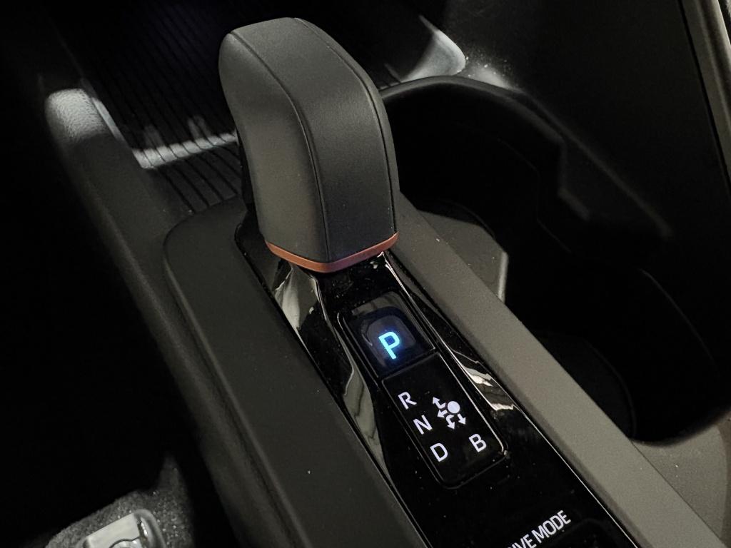 Toyota C-hr 2.0 plug-in hybrid 220 dynamic| stoel.verw| camera| adap.cruise