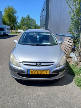 Peugeot 307-2004-km.224567-airco-stuurbekr-tekhaak-el.ramen-1250,=