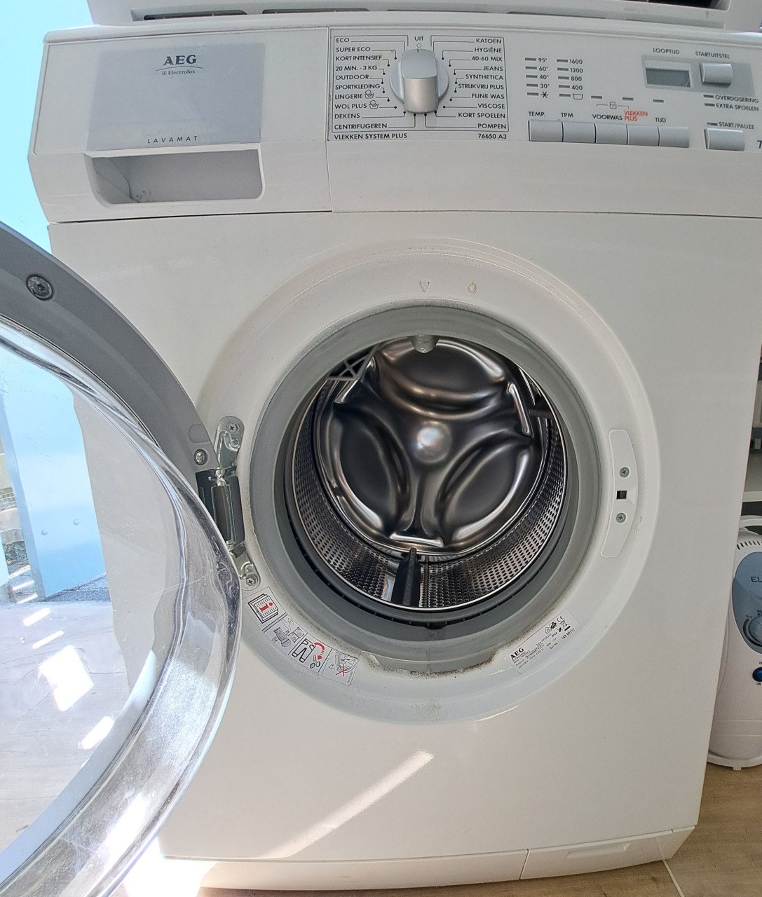 Gratis af te halen AEG wasmachine en condensdroger