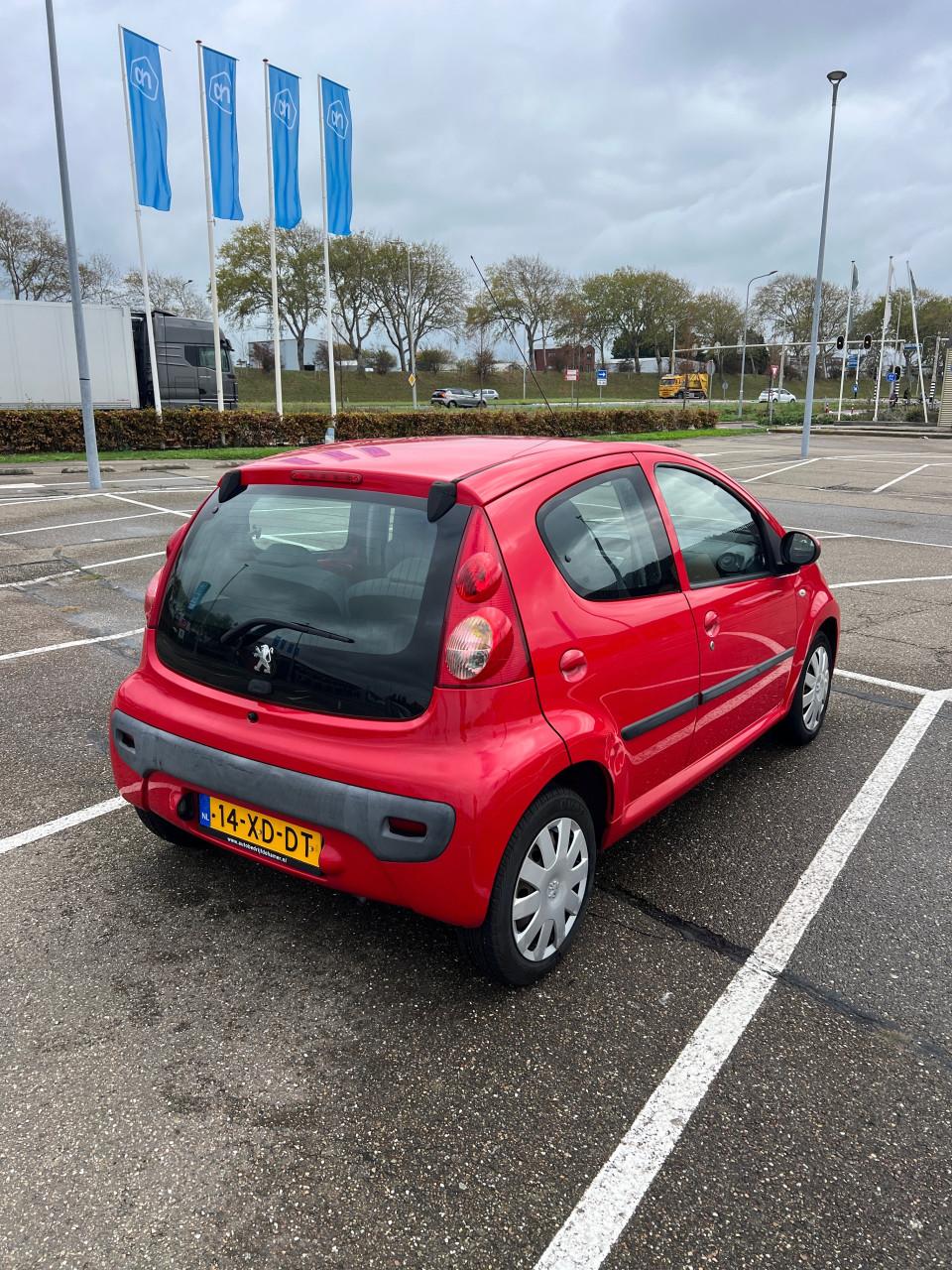 Peugeot 107 1.0 12V 5DR 2007 NIEUWE APK