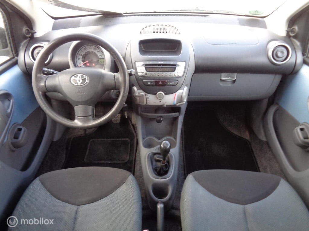 Toyota Aygo 1.0-12v + stuurbekr.lm velgen nieuwe apk mee neemprijs