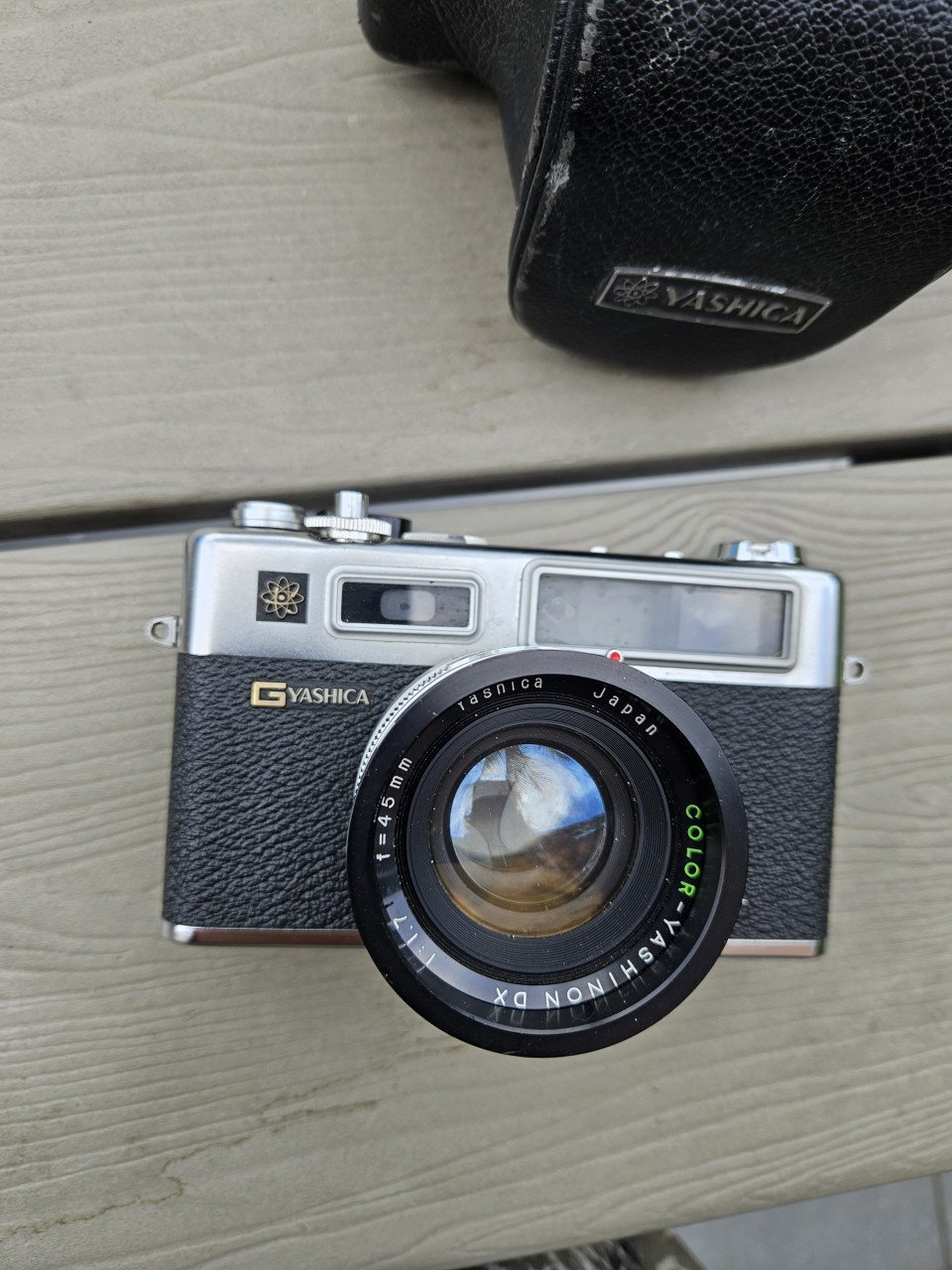 Werkende zeer nette vintage Yashica Electro 35 met originele lens...