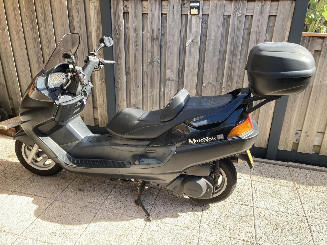 Motorscooter Yamaha YP 250 (gereserveerd)