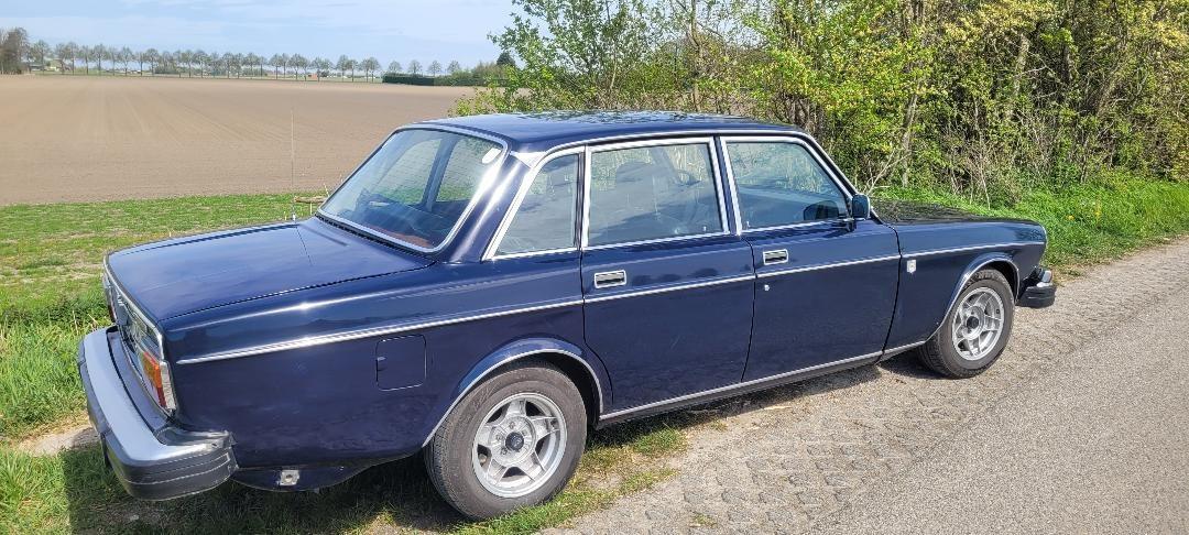 Volvo 164E
