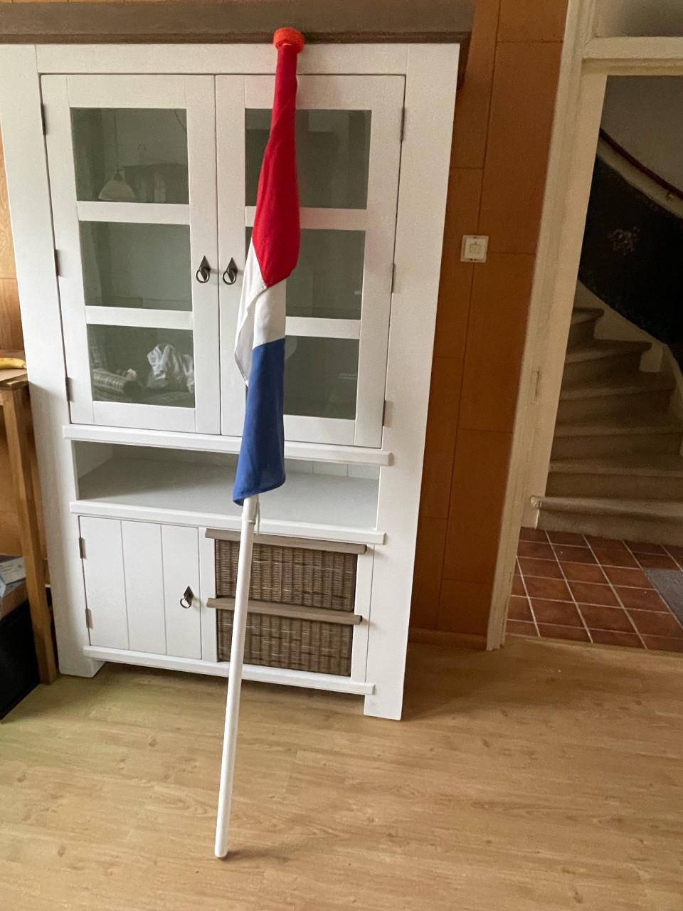 Vlaggenstok met vlag