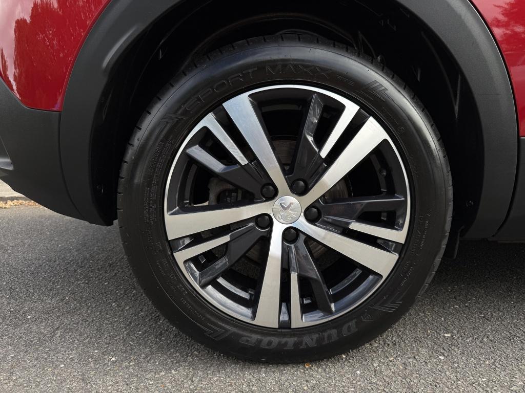 Peugeot 3008 1.2 puretech -