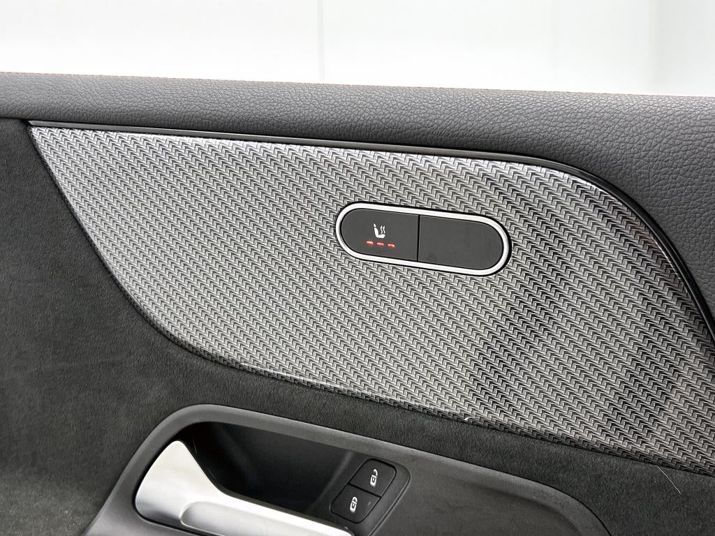 Mercedes-Benz B-Klasse 200 business solution amg | wegklapbare trekhaak | s