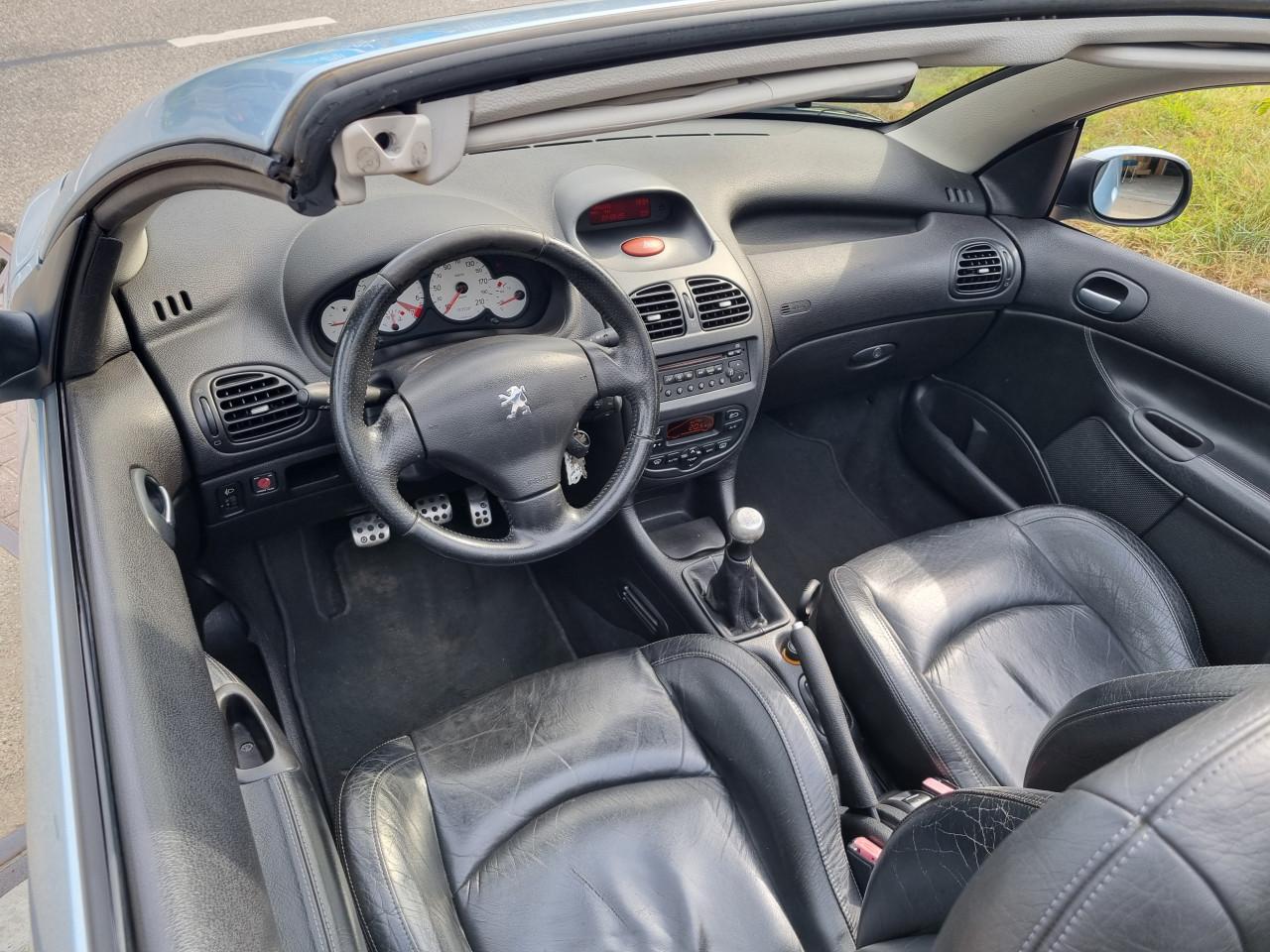 Peugeot 206 CC 1.6-16V Premium