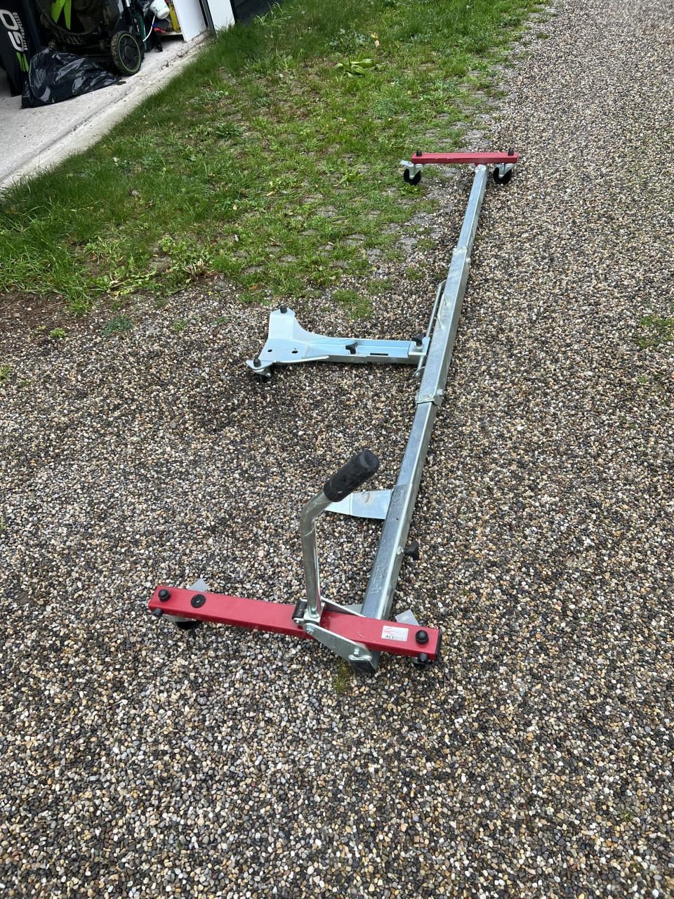 U- turn motor mover