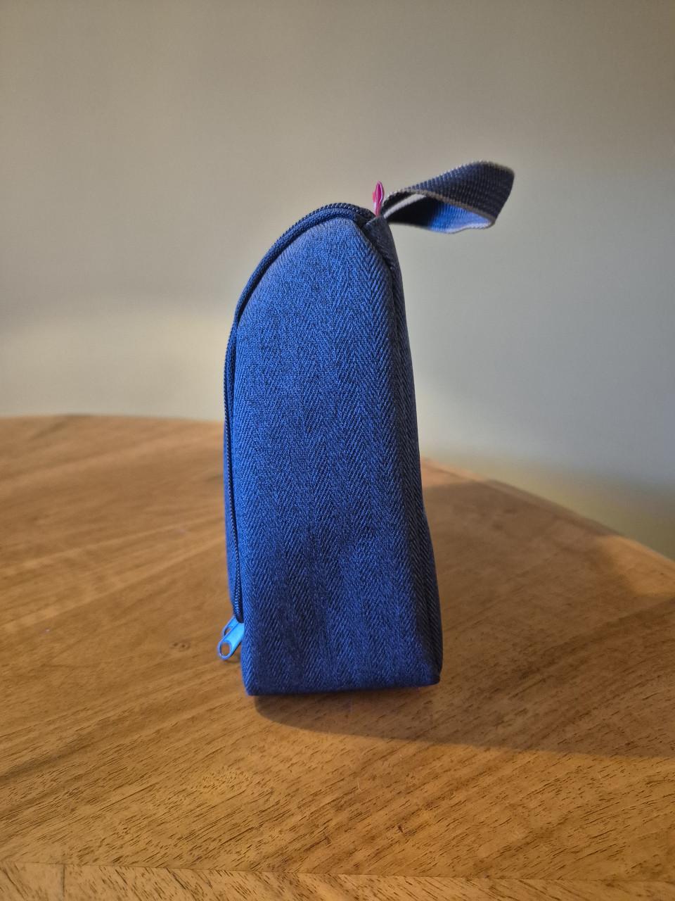 Handige compacte toilettas