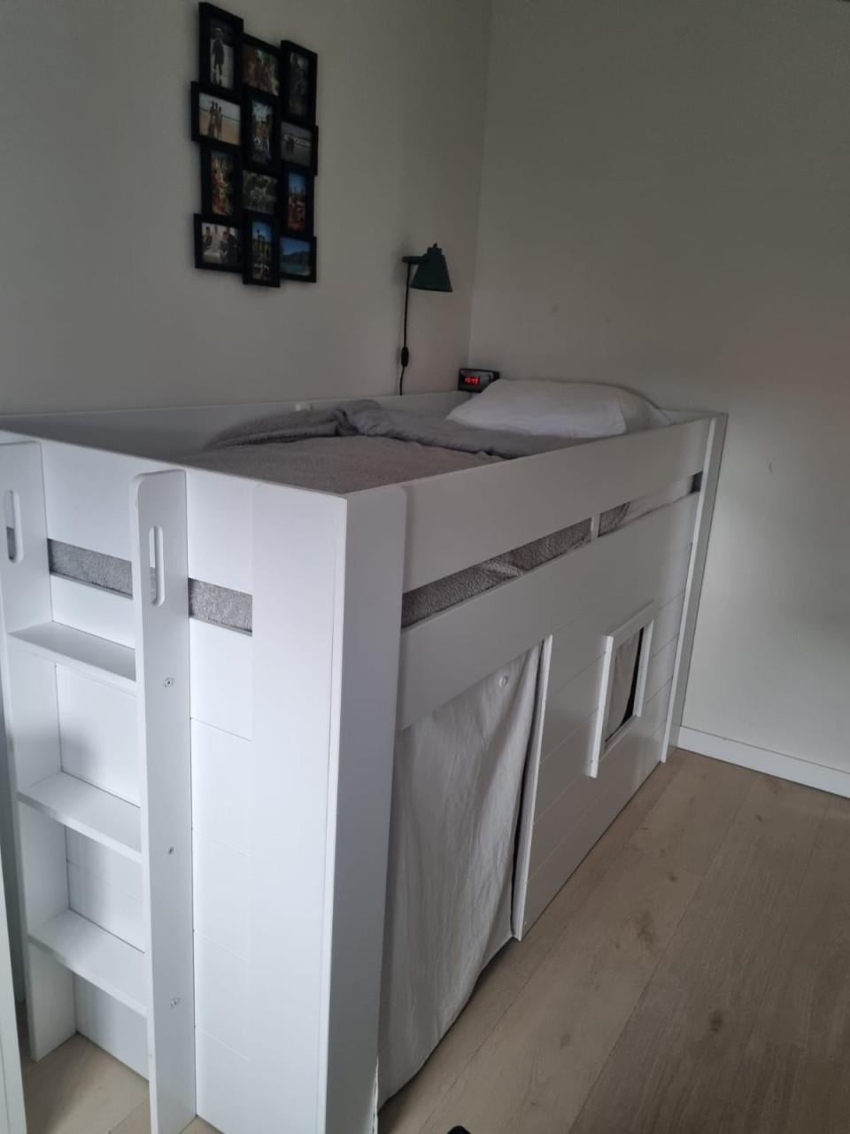 Vipack Noah halfhoogslaper 90 × 200 cm